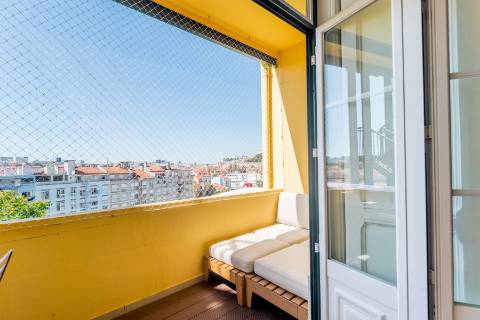 Apartamento de Charme T4 com Elevador e Estacionamento