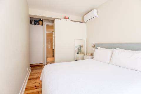 Apartamento de Charme T4 com Elevador e Estacionamento