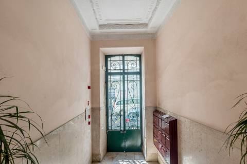 Apartamento de Charme T4 com Elevador e Estacionamento