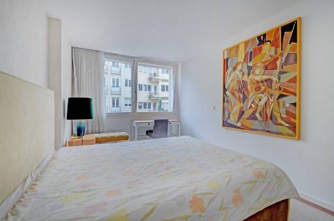 Apartamento T1 com varanda no centro da cidade do Porto