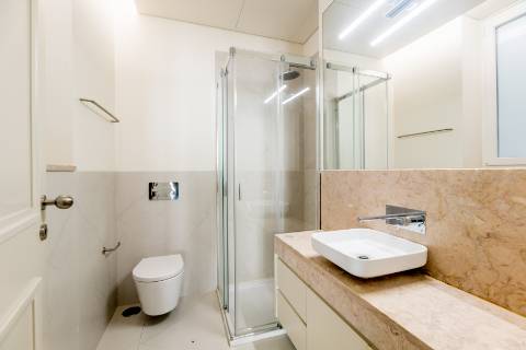 Apartamento T2 com jardim privativo, no Saldanha