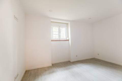 T1 totalmente recuperado no Bairro do Rego