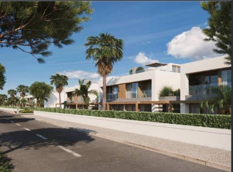 Villa com 3 quartos, terraço e piscina no Condominio Porto Covo Village