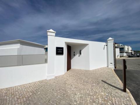 Pestana Porto Côvo Village, Villa com 3 quartos, terraço, piscina e vista mar