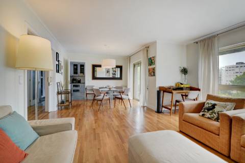 Apartamento T3 com varanda no Pinheiro Manso, Porto