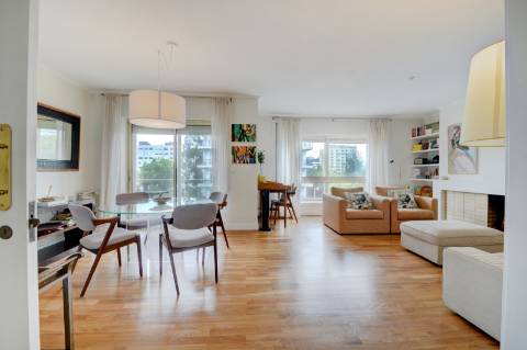 Apartamento T3 com varanda no Pinheiro Manso, Porto