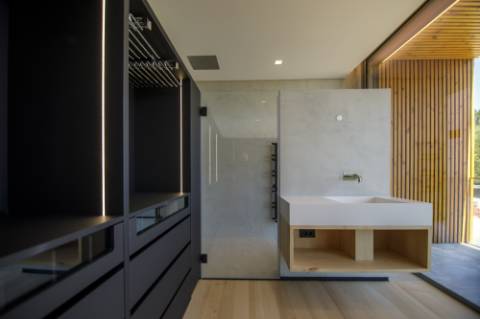 Moradia T4 com jardim e piscina em Cascais