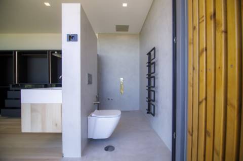 Moradia T4 com jardim e piscina em Cascais