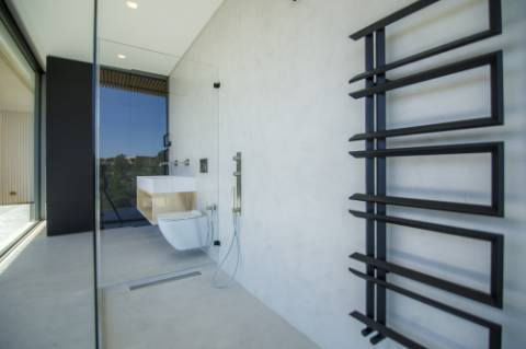 Moradia T4 com jardim e piscina em Cascais