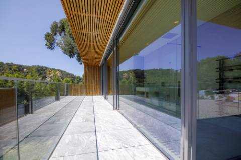 Moradia T4 com jardim e piscina em Cascais