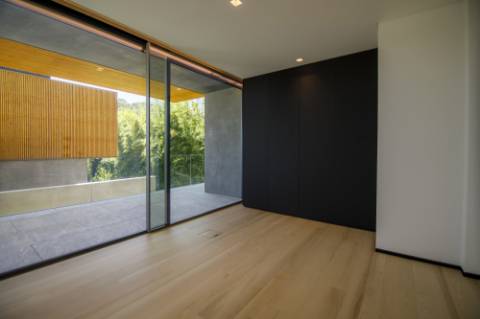 Moradia T4 com jardim e piscina em Cascais