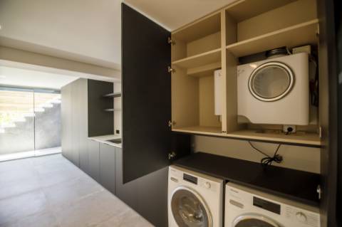 Moradia T4 com jardim e piscina em Cascais