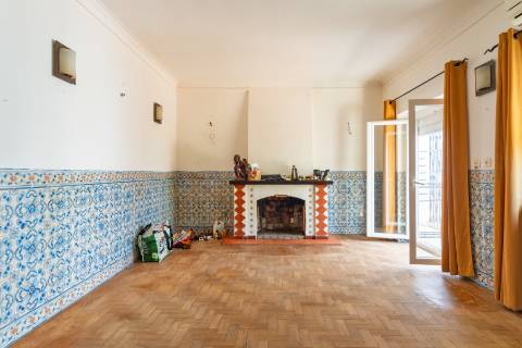 Casa na Falésia da Caparica com jardim ao lado das praias