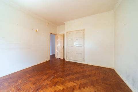 Casa na Falésia da Caparica com jardim ao lado das praias