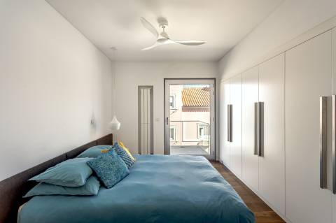 Penthouse Duplex T3 + 1 com Terraços Privativos, piscina e Vista Mar em Cascais