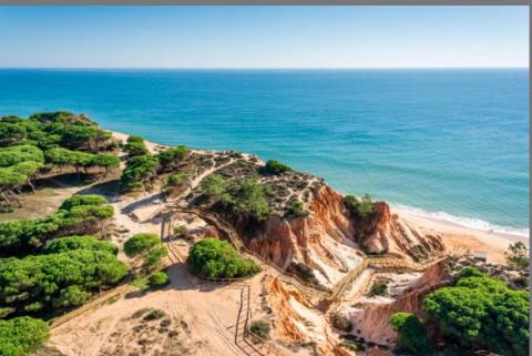 Terreno Urbano na Falésia da Caparica