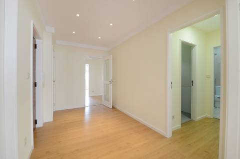 Apartamento T3 no Campo Alegre - Localização Premium com Excelentes Acessos