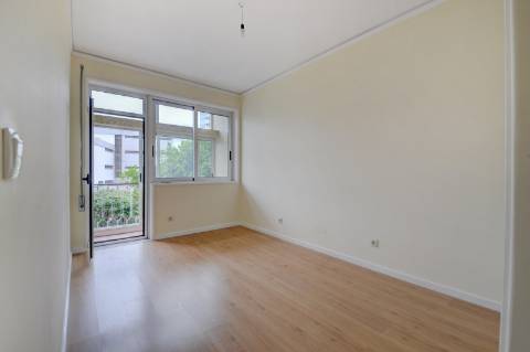 Apartamento T3 no Campo Alegre - Localização Premium com Excelentes Acessos