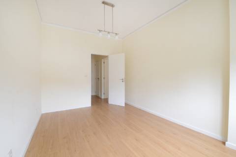 Apartamento T3 no Campo Alegre - Localização Premium com Excelentes Acessos