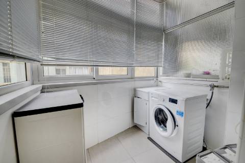 Apartamento T3 no Campo Alegre - Localização Premium com Excelentes Acessos