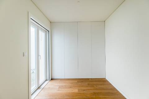 Estúdio com logradouro, novo a estrear localizado em Santo Amaro, Alcântara