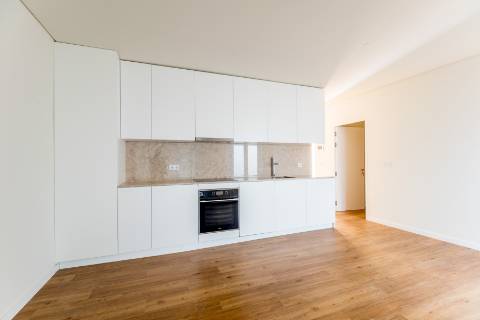 Estúdio com logradouro, novo a estrear localizado em Santo Amaro, Alcântara