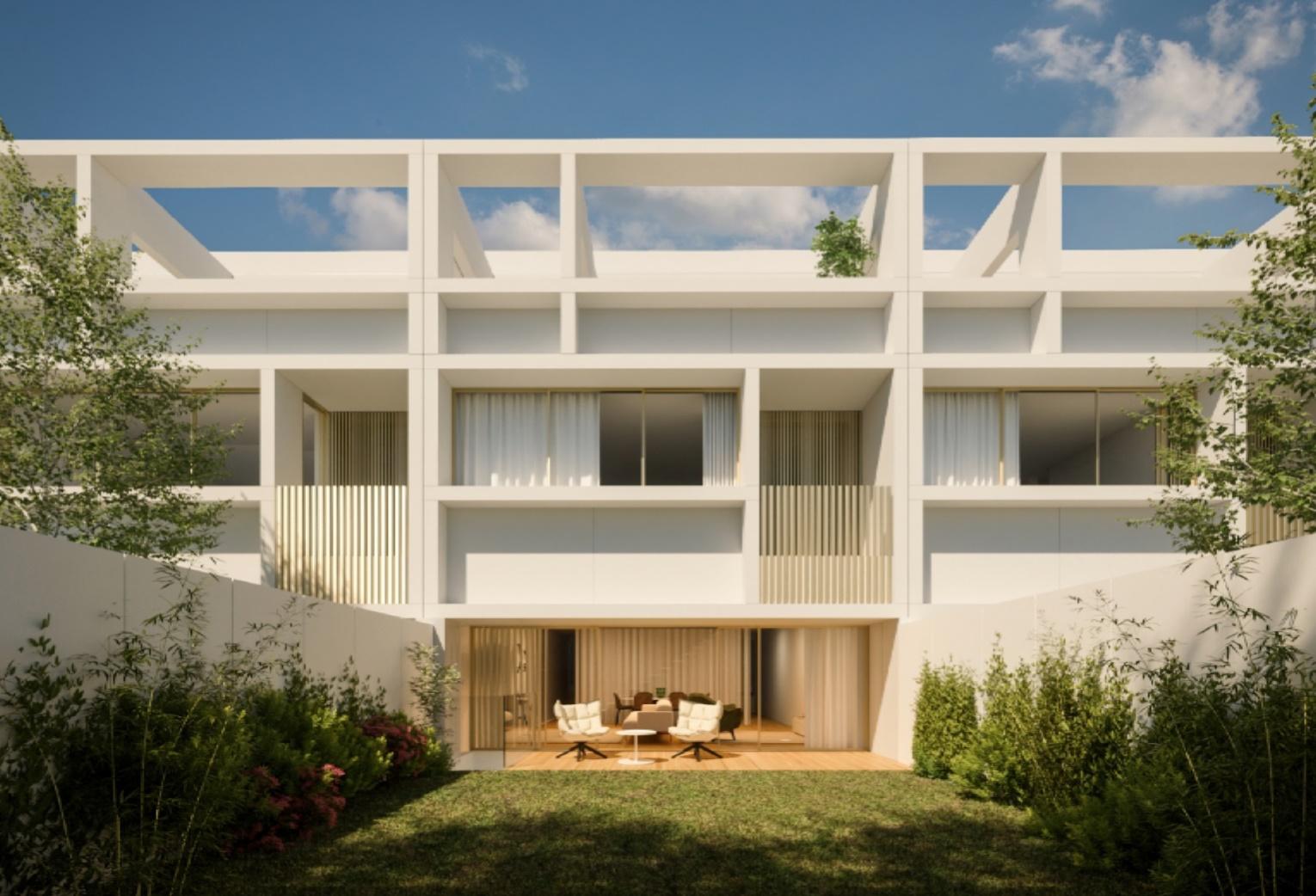 Moradia Geminada T4+1 nova a estrear, com elevador, jardins e pátio privativos, terraço com jacuzzi e 3 lugares de garagem