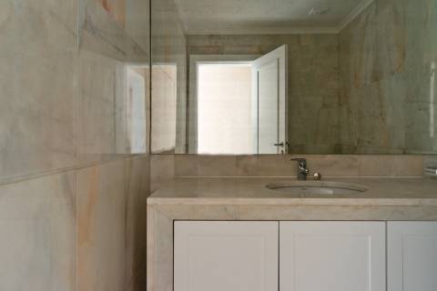 T4 Entrecampos condominio com Piscina e Ginásio