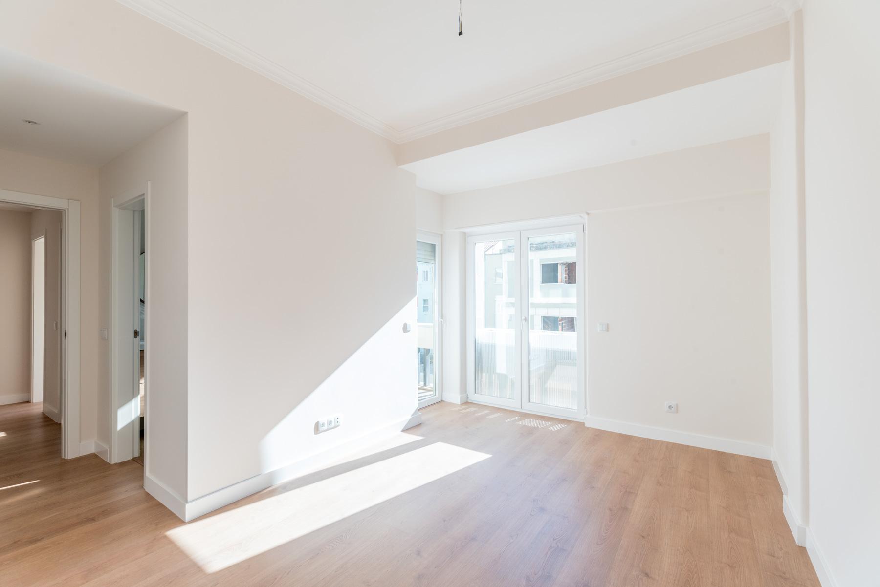 Apartamento T2 para arrendar, junto Av. Roma
