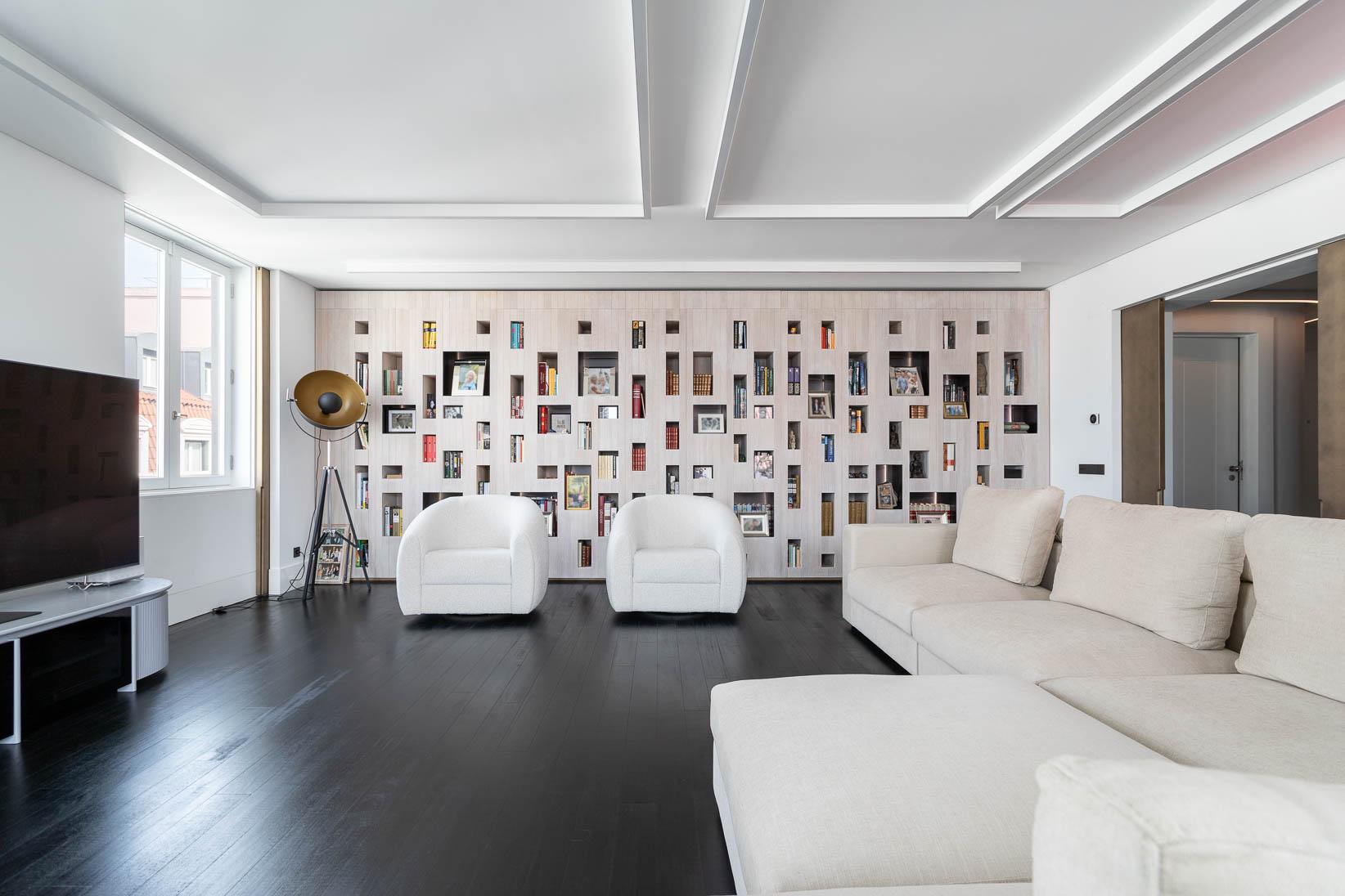 Apartamento T4 no Chiado com vista e garagem