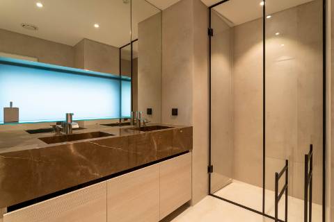 Apartamento T4 no Chiado com vista e garagem