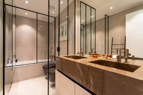 Apartamento T4 no Chiado com vista e garagem