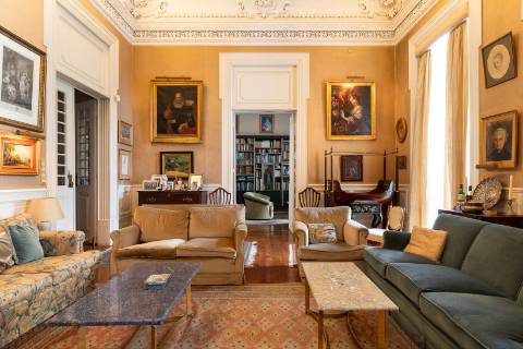 Imponente Palacete no Principe Real