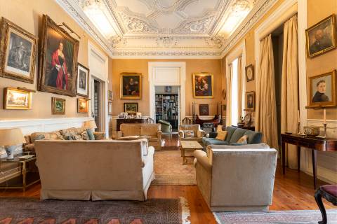 Imponente Palacete no Principe Real