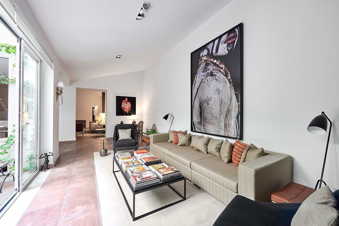 Apartamento T1 totalmente mobilado e equipado no Largo do Carmo - Chiado