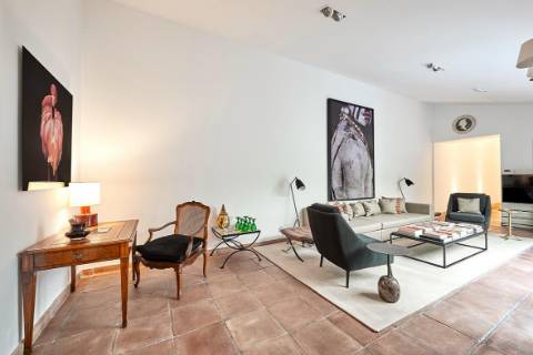 Apartamento T1 totalmente mobilado e equipado no Largo do Carmo - Chiado