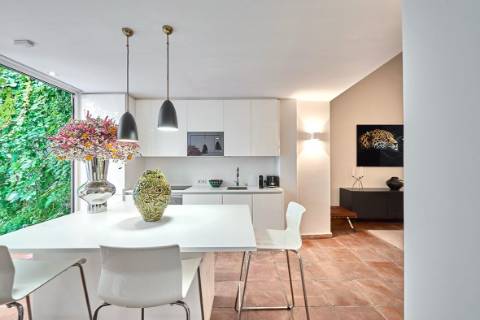 Apartamento T1 totalmente mobilado e equipado no Largo do Carmo - Chiado