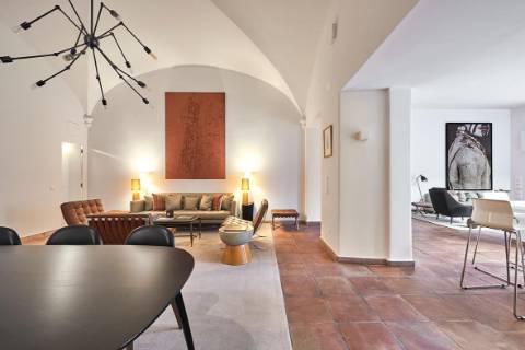 Apartamento T1 totalmente mobilado e equipado no Largo do Carmo - Chiado