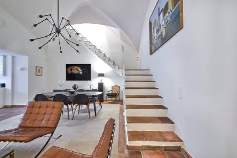 Apartamento T1 totalmente mobilado e equipado no Largo do Carmo - Chiado