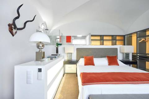 Apartamento T1 totalmente mobilado e equipado no Largo do Carmo - Chiado