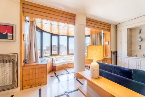 Apartamento T3 nas Amoreiras, para arrendar