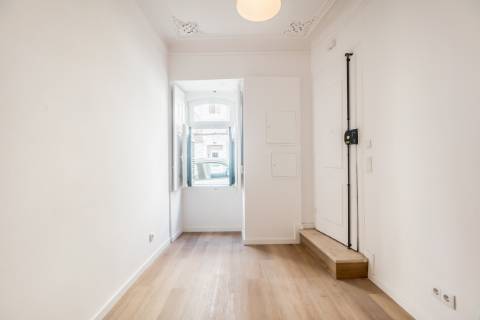 Charmoso apartamento T1+1 com jardim privativo no Príncipe Real