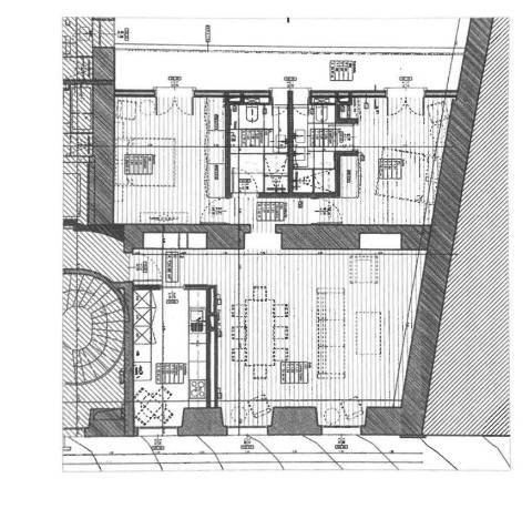 Apartamento T2, com estacionamento e elevador e varanda