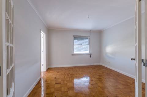 Apartamento T2 nas Av Novas, Saldanha