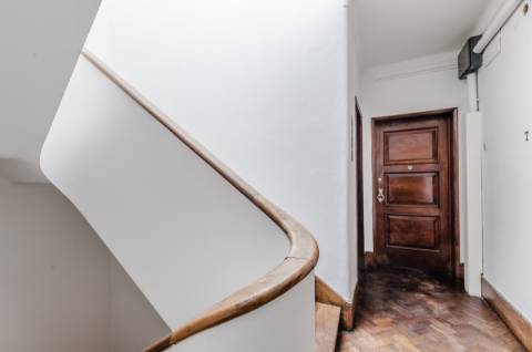 Apartamento T2 nas Av Novas, Saldanha