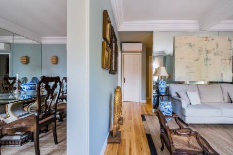 Lapa | Exclusivo Apartamento T2 com 2 Suítes e 3 Salas