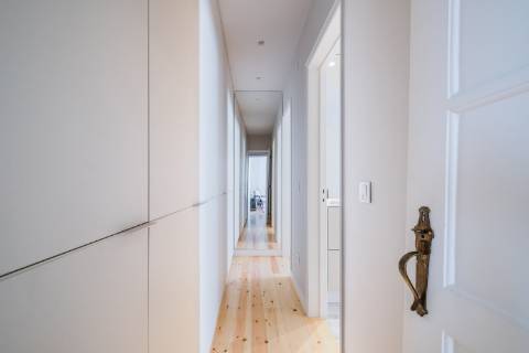 Lapa | Exclusivo Apartamento T2 com 2 Suítes e 3 Salas