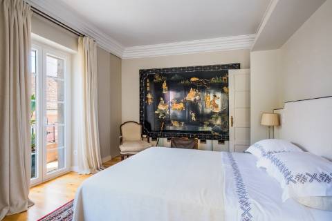 Lapa | Exclusivo Apartamento T2 com 2 Suítes e 3 Salas