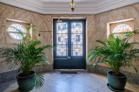 Lapa | Exclusivo Apartamento T2 com 2 Suítes e 3 Salas