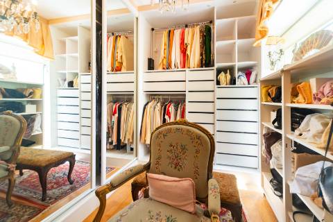 Apartamento T4 +1 em condomínio com estacionamento e arrecadação in Estoril